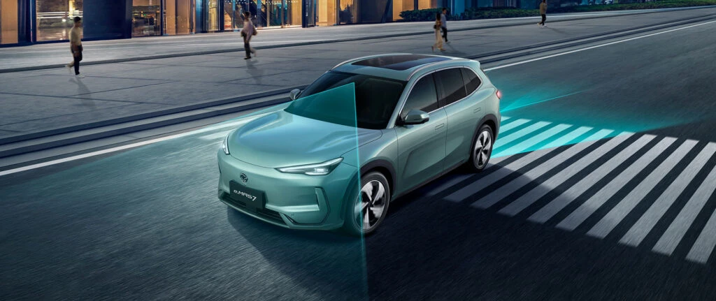 Exterior Proton e.MAS 7 2026